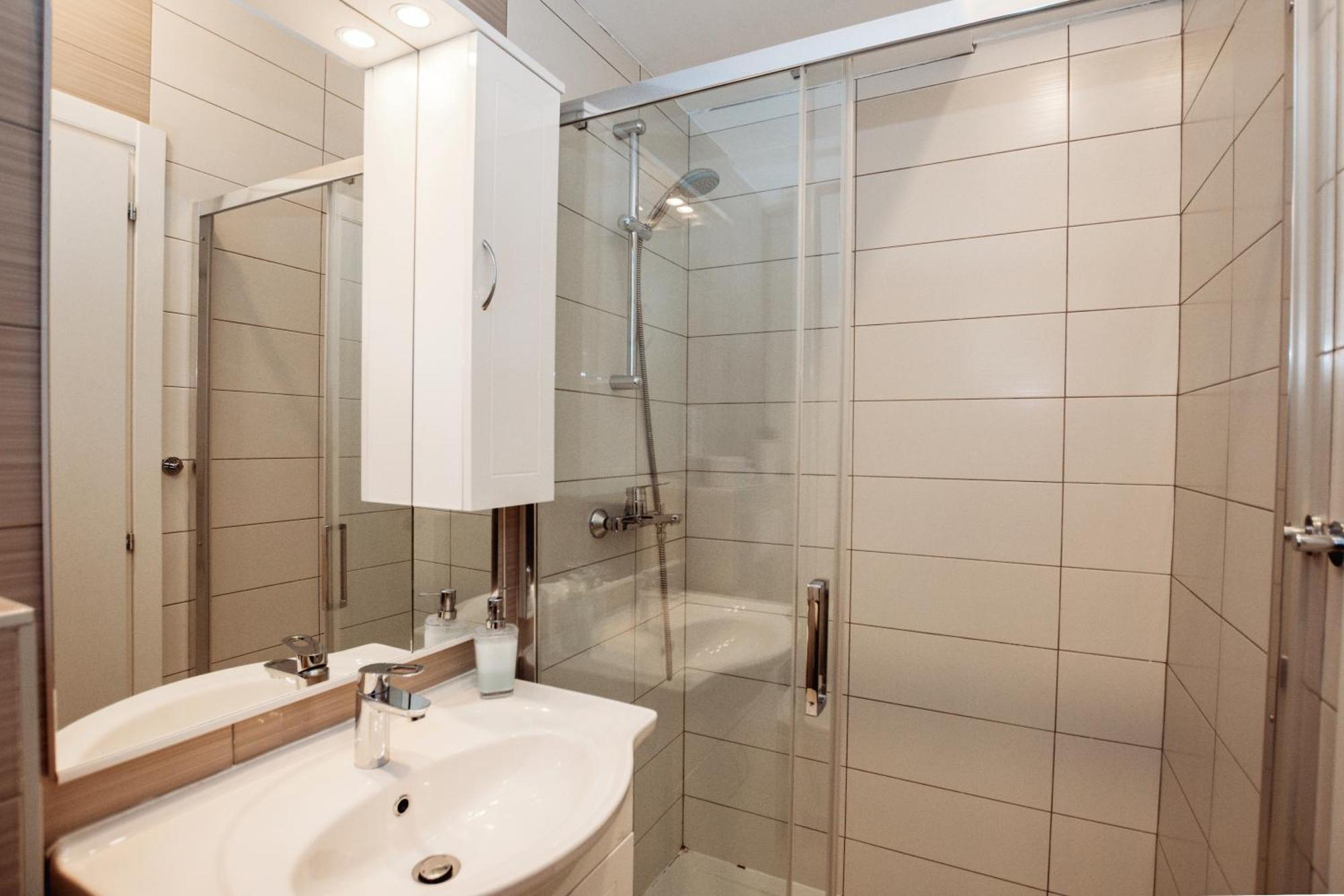 Centrooms Kovac1 زادار المظهر الخارجي الصورة