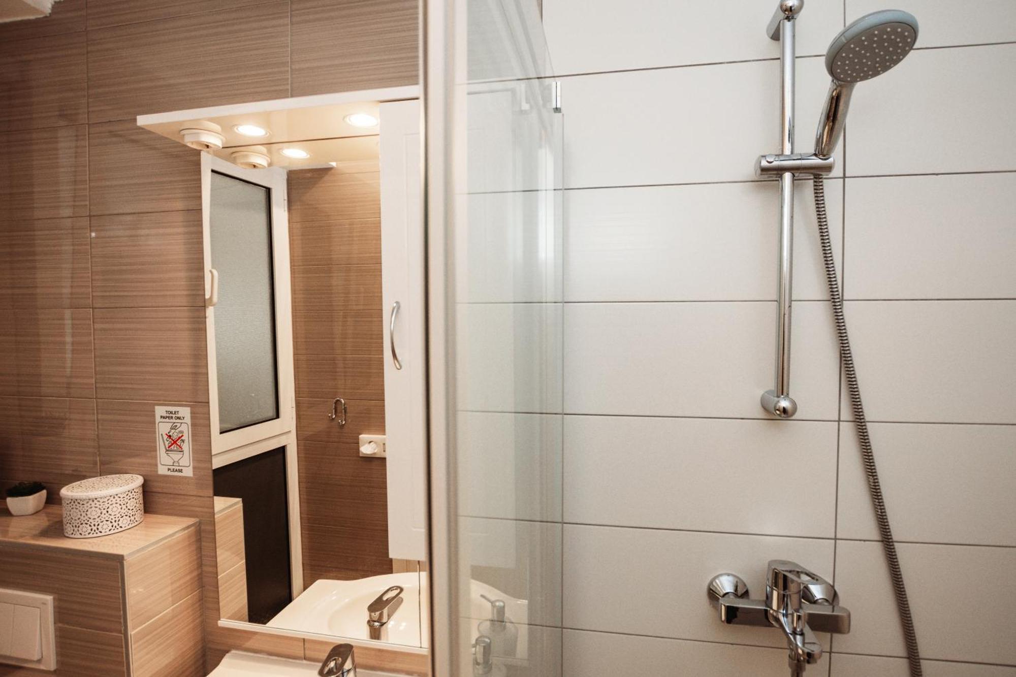 Centrooms Kovac1 زادار المظهر الخارجي الصورة