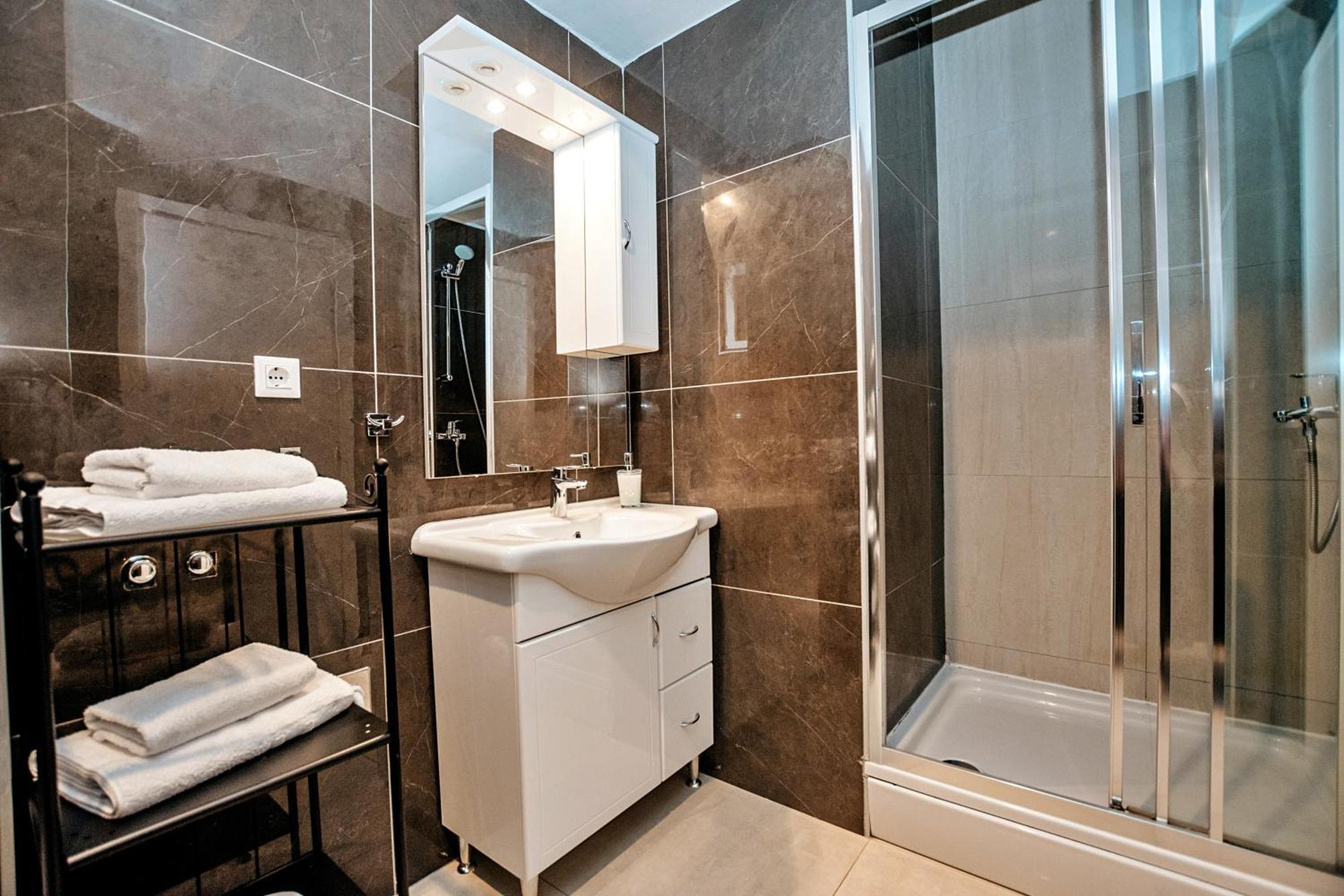 Centrooms Kovac1 زادار المظهر الخارجي الصورة